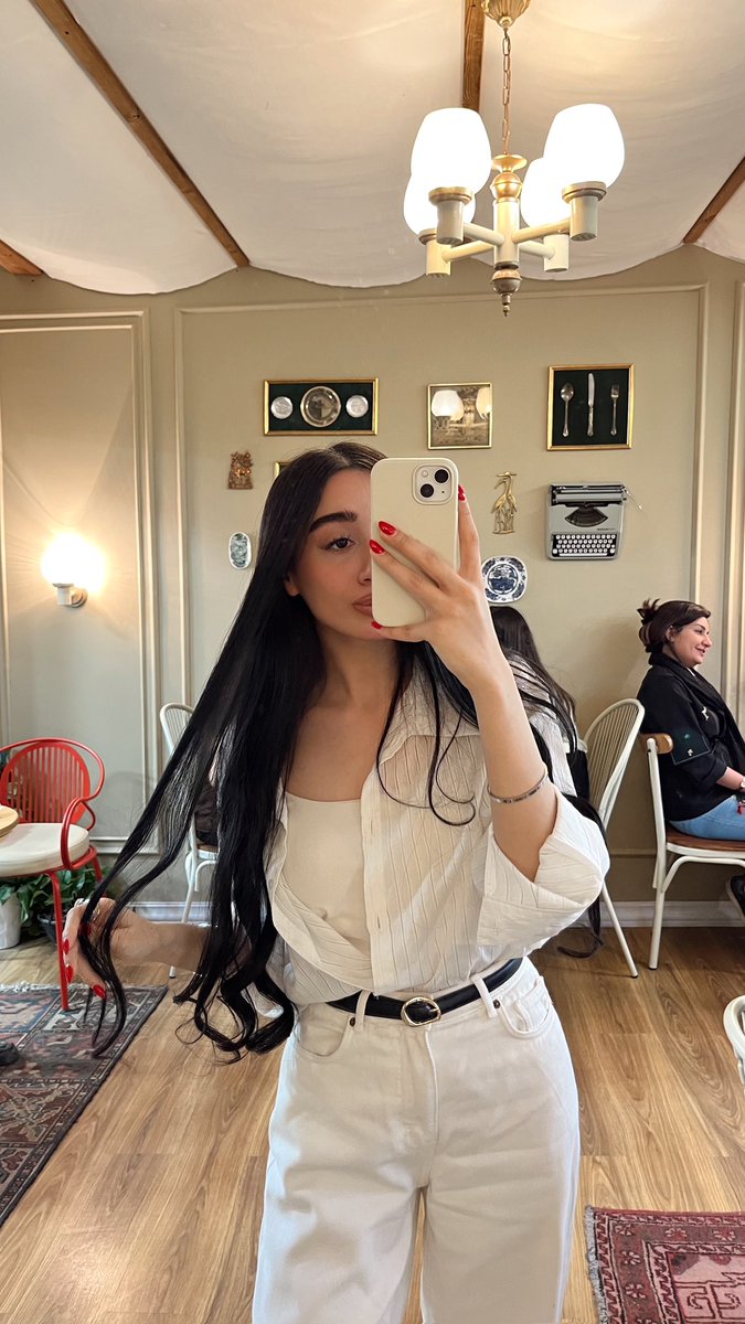 ghazalllss's tweet photo. 🦢 https://t.co/YimK50MSnk