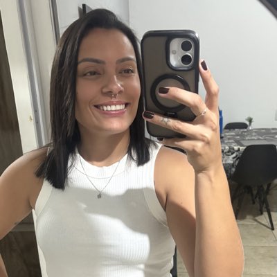 AnapaulaPcd's tweet photo. #NovaFotoDePerfil https://t.co/7tkNcdyTT6
