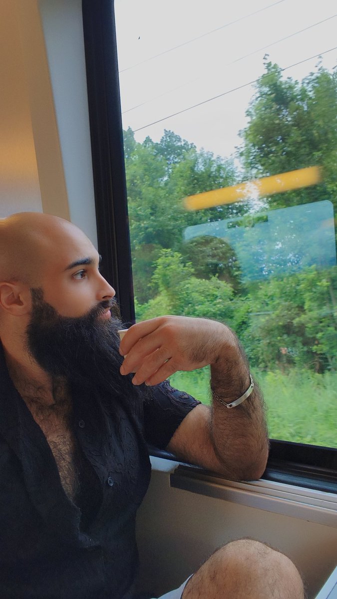 fathi_hanbali's tweet photo. A clear vision gives every step a purpose.
A man with principles never follows the crowd.

#ClearVision
#StrongPrinciples
#QuietWisdom
#PatientGrowth
#LastingLegacy https://t.co/0I1uKSuVpu