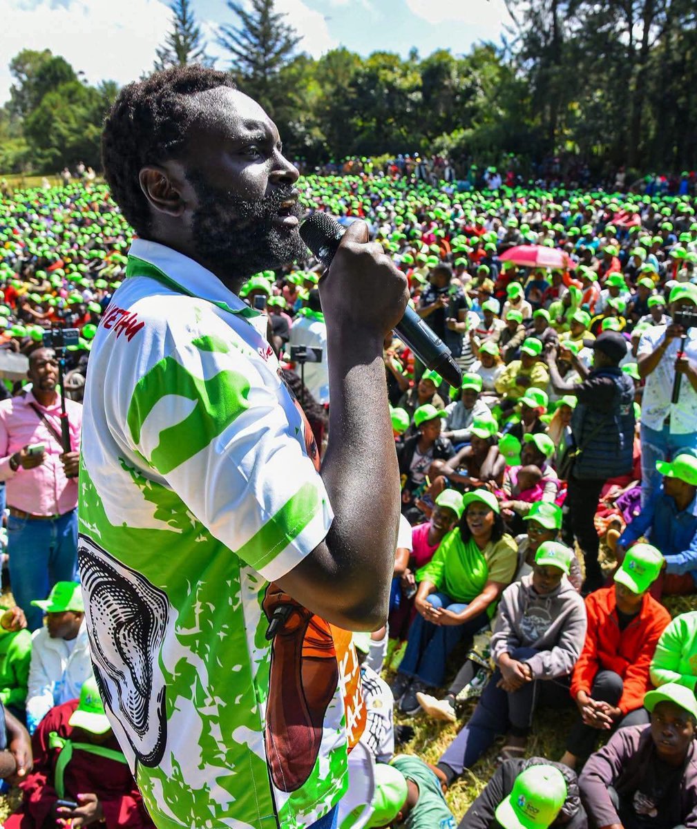KigumoMp's tweet photo. NAME: SAMMY DOUGLAS KAMAU WAWERU  
POSITION: MP OLKALOU  
PARTY: DCP PARTY  

Hiyo ndiyo memory tumekubaliana na watu wetu wa OlKalou.  
As we closed campaigns, it's crystal clear that on Thursday we confirm our people won't be bought by money.  

#MPSammyDouglas  
#olkalouniDCP https://t.co/NyewB7CElP