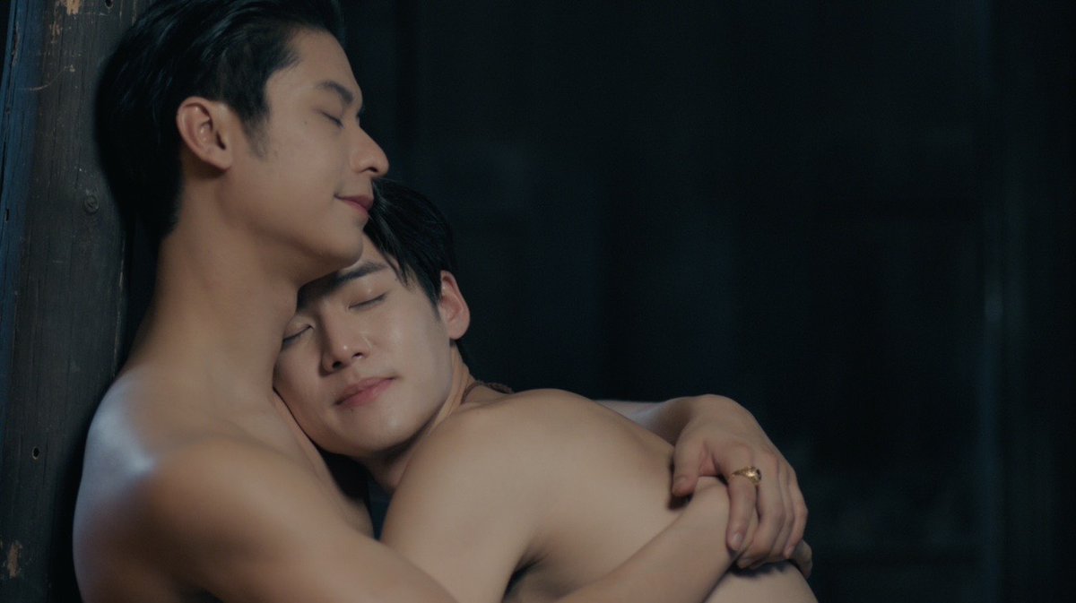 Entup2date's tweet photo. ‘ออกัส - เล้ง’ พิสูจน์ความรักข้ามภพ เคมีเคใจสิบเต็ม สัปดาห์เดียวพุ่ง 2 ล้านวิว
ยกทัพนักแสดงคับคั่งลงซีรีส์พหุจักรวาล ‘บุพเพสันนิวาส’ ดีเดย์ อีพีแรก 14 ก.ค.นี้
 
 https://t.co/mwQ7Qkcsc9

#AugustVachiravit #LengThanaphon 
#AuLeng
#บุพเพสันนิวาส #LoveDestiny https://t.co/pR7XuF4dZU