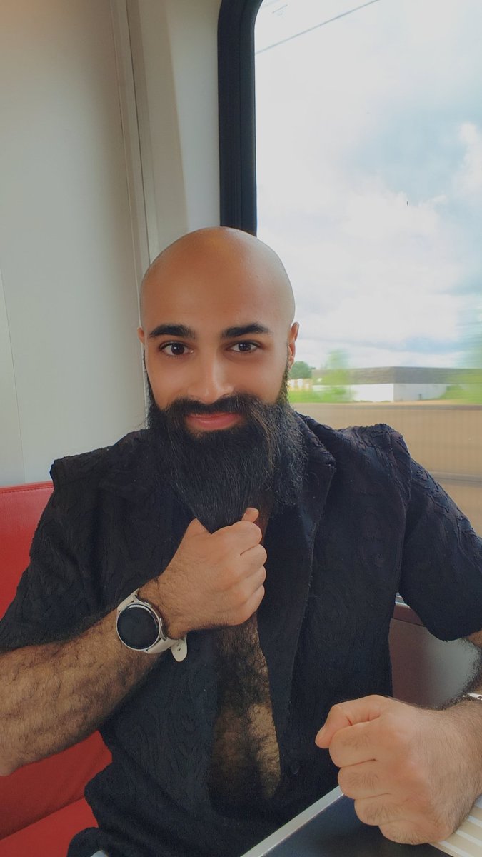 fathi_hanbali's tweet photo. A clear vision gives every step a purpose.
A man with principles never follows the crowd.

#ClearVision
#StrongPrinciples
#QuietWisdom
#PatientGrowth
#LastingLegacyv https://t.co/GpMPBqnVW1