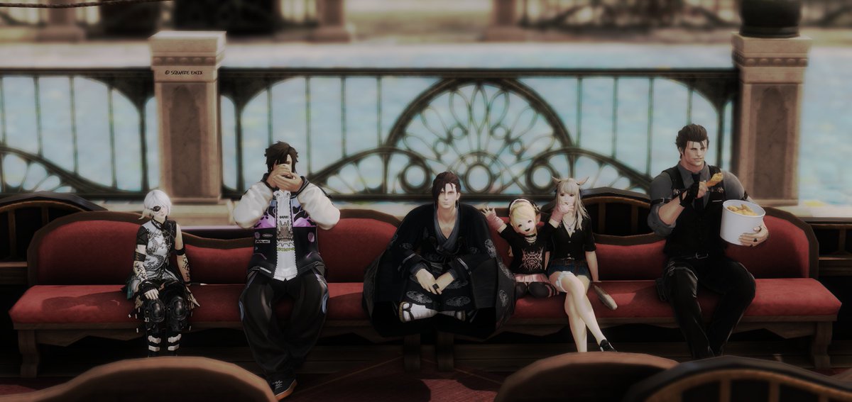 Alice_Leonhart's tweet photo. こうせいさん主催ゆるっと地図会へお邪魔して来たﾄﾞｰﾝ！
ﾘｱﾙ多忙で疲れてたから息抜き嬉しかった！お誘いありがとー！
久々ﾋﾗでわちゃわちゃ楽しかった！魔紋はー…お察しww
最後のSS素敵なｺﾞﾝﾄﾞﾗで📸ﾊﾟｼｬ！また遊びまっしょ(*'ω'*)ｲｪｧ
#FF14SS #GPOSERS https://t.co/TGH7HSKy07