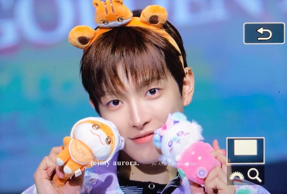 myaurora1107's tweet photo. 260713  
#홍중 #HONGJOONG #에이티즈 #ATEEZ https://t.co/X0My8W9YXS