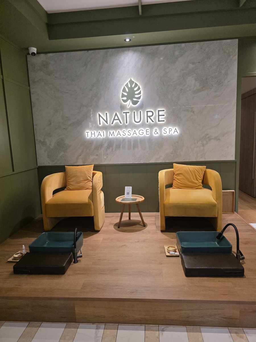 LVedontcost247's tweet photo. What an exciting day! Got a massage at Tullie's Nature Thai Massage in The Glass Bangna!😍 https://t.co/u9XLaSnCuF