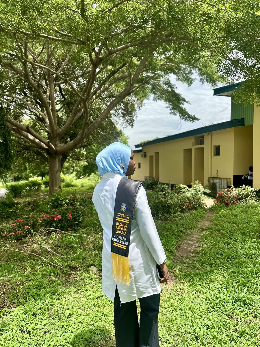 Omolola💐 tweet media
