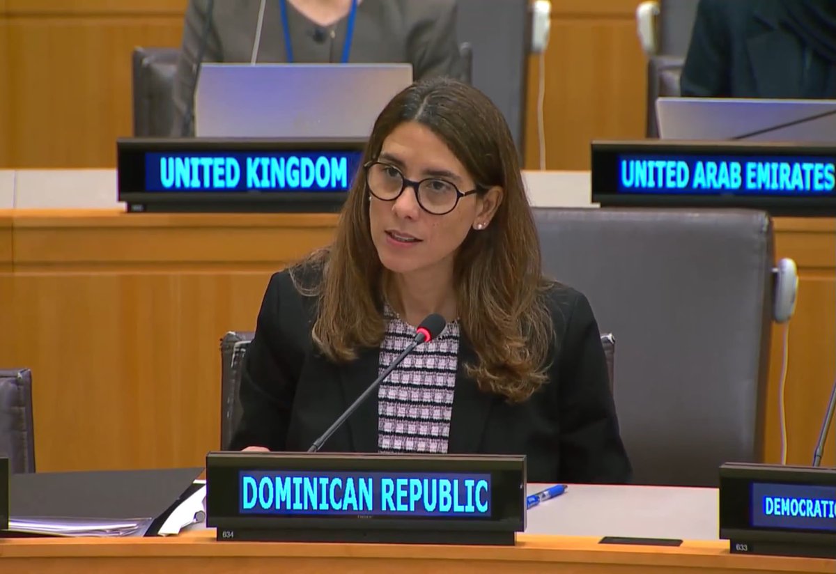 RDenONU's tweet photo. Durante la sesión anual de la Junta Ejecutiva de ONU-Mujeres, nuestra Misión tuvo una participación activa como Vicepresidente del GRULAC, en calidad de observadores, en la que facilitamos la Decisión 2026/10 sobre auditoría interna e investigaciones, reafirmando la importancia de la independencia y el financiamiento sostenible de las funciones de supervisión.

Asimismo, realizamos intervenciones nacionales sobre el Informe de la Directora Ejecutiva e intervenimos para externar nuestras preocupaciones sobre algunos aspectos de la posible fusión de UNFPA-ONU Mujeres en el marco de la Iniciativa ONU80. En el ámbito regional, presentamos una declaración conjunta con un grupo de países de la región sobre los aspectos relevantes para nuestra región en el Sistema de las Naciones Unidas para el Desarrollo.

Seguimos firmes en nuestro compromiso con la igualdad de género, el fortalecimiento de ONU-Mujeres y la defensa de los derechos de todas las mujeres y niñas.