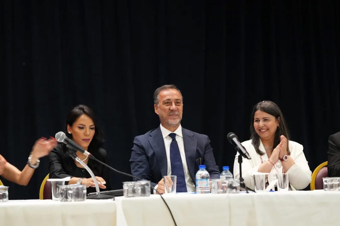 _MHPistanbul_'s tweet photo. İl Başkanımız Sn. Volkan Yılmaz, Kadın, Aile, Çocuk ve Engelli Politikalarından Sorumlu İl Başkan Yardımcılığımızın koordinasyonunda Bayrampaşa’da düzenlenen toplantıda İstanbullu hanımefendiler ile bir araya geldi. 

Toplantımıza varlıklarıyla değer katan, 
Bayrampaşa Berber ve Kuaförler Esnaf ve Sanatkârlar Odası Başkanı Eda Yıldız’a, Bayrampaşa Bakkallar, Mezeciler ve Tekel Bayileri Esnaf ve Sanatkârlar Odası Başkanı Emine İleri nezdinde tüm kadınlarımıza ve 
emeği geçen herkese teşekkür ediyoruz.