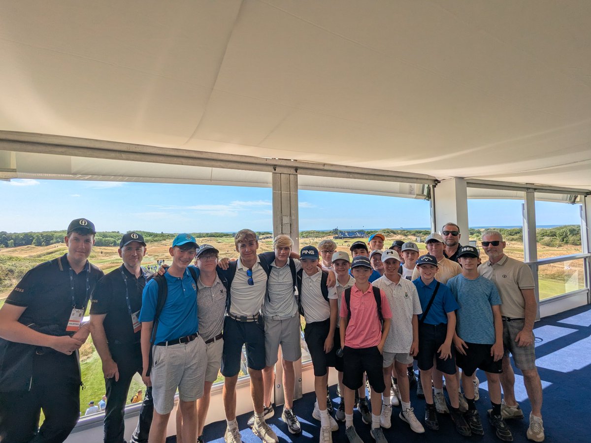 BirkdaleHS's tweet photo. Boys from @BirkdaleHS enjoying a behind the scenes tour of @TheOpen courtesy of @RandA https://t.co/nQWQQX1aU8
