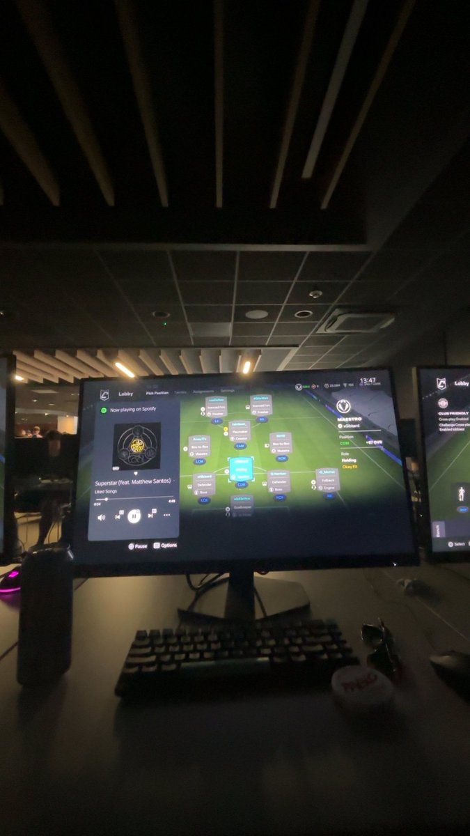 G1bbeh's tweet photo. pints chit chat and good cunts 🫶🏽

@OfficialVPG 
@FcEvora 
@proclubs_weekly https://t.co/HGxhX4Y0vC