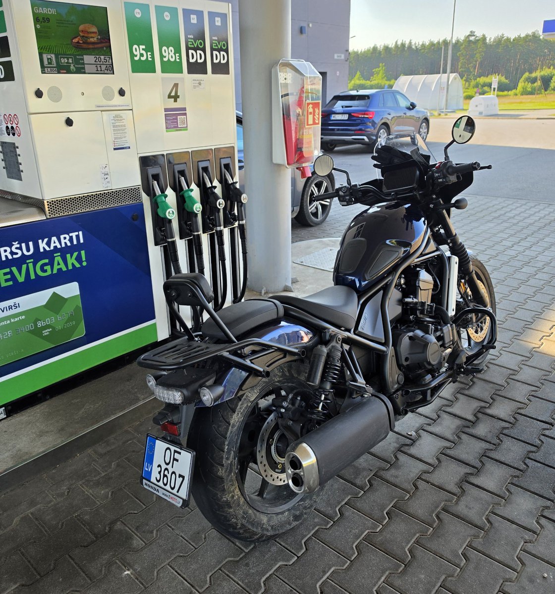 vigants's tweet photo. Šodien lielisks laiks vējam matos uz ciskudrillim.

Bet 20€ par bāku... Kā cilvēki vispār izdzīvo ar ICE auto ikdienā? https://t.co/QAqFQKKDvA