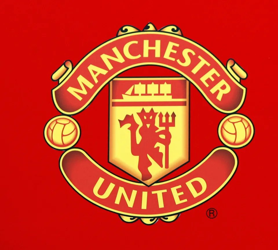 FrankEra_'s tweet photo. 🚨🎙️ | David Ornstein on what's next for the #MUFC midfield:

“United will have a CLEAR vision of what they want.

“I'd imagine looking at the profile of what they got now, which is Mainoo, Santos and Tielemans, they will want somebody with LEGS.

"Someone who can really cover grounds and provide a bit of complementary qualities to what those players bring to the party, which is ball-playing and control.  

“They need someone that can run and they will be well aware of that. So it will be fascinating to see which direction they go in." 

[@David_Ornstein/@TheAthleticFC]