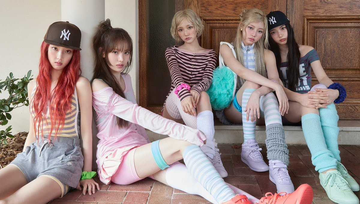 chartsidle's tweet photo. Highest rated K-Pop groups songs of 2026 on IZM (Korea's biggest music critic site):

“Mono” by i-dle (#1)
“Crow” by i-dle (#1) 
“404 (New Era)” by KiiiKiii (#1) 
“Shapeshifter” by Baby DONT Cry (#1) 
“Motto” by ITZY (#1) https://t.co/Wth6247YzC