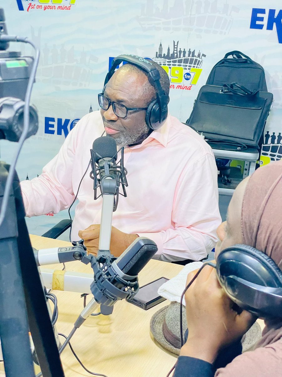 IdyEnang's tweet photo. Passing The Torch was never meant to end with the event. The goal has always been to keep the conversation going.

It was a pleasure joining LJLA Radio Show at Eko FM to discuss "Building Leaders, Leaving Legacies: The Transformative Power of Mentorship." https://t.co/v1IwTDgqKe