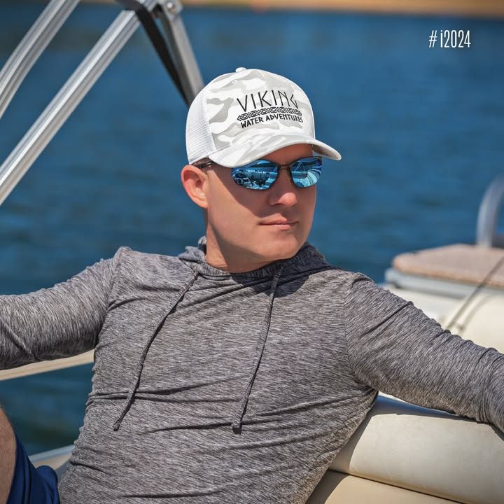 PrintGiant's tweet photo. Let us handle all your needs for branded merchandise. Put your logo on the freshest new products! https://t.co/8CyW5igDkf #BaseballCaps #CanCoolers #BeachTowels #TruckerHats https://t.co/g6kGXUfiSL