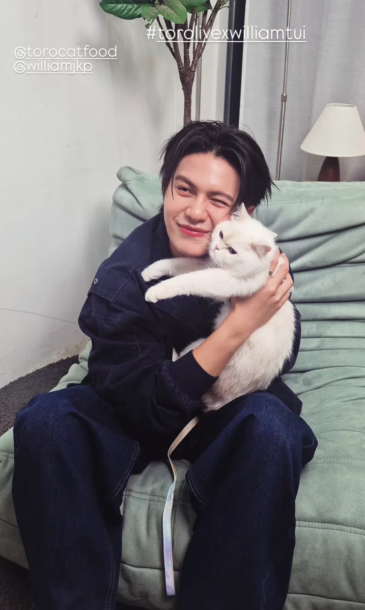harxeuphoria's tweet photo. papa william with nong rina 😽🎀

( #williamjkp )  
#TOROLivexWilliamTui https://t.co/fsabRXBhCB
