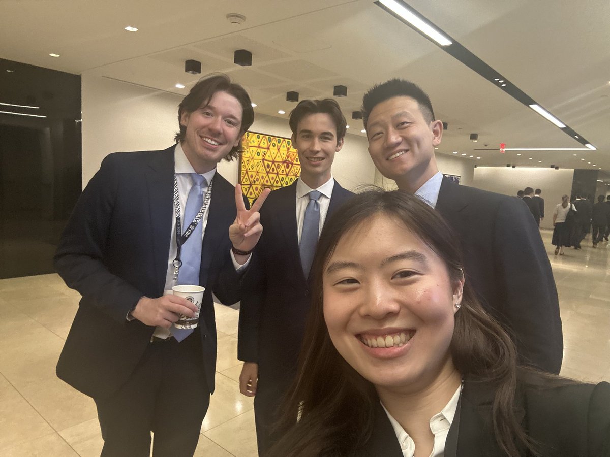 collinaritter's tweet photo. Day 1 ✅ https://t.co/MoOZEX1tFF