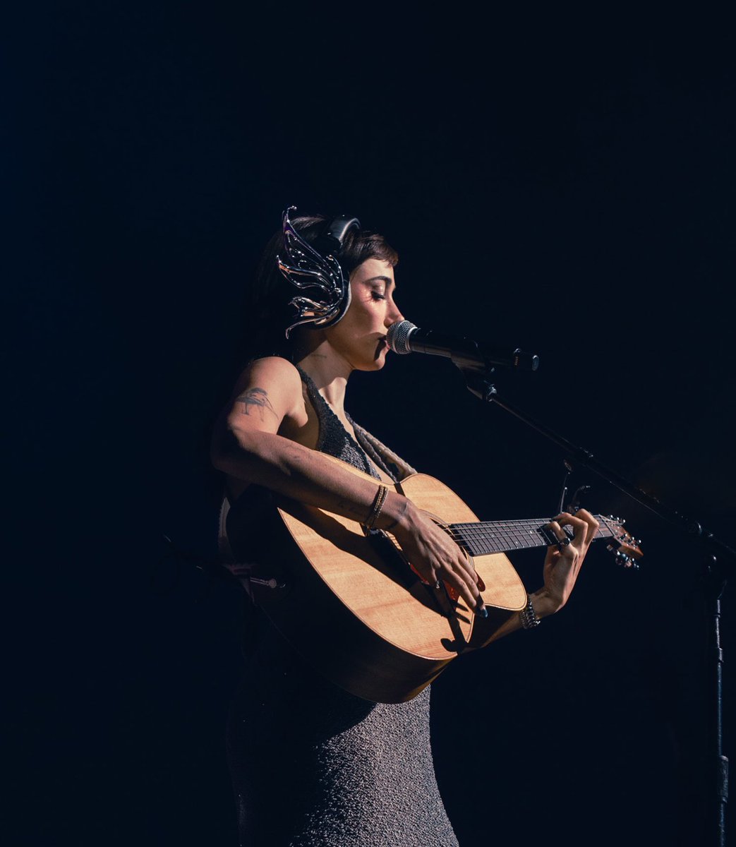 oliviaobrienupd's tweet photo. “two nights in brooklyn doneeeee!! what a dream. see you tonight in newark!!!!”

Via instagram https://t.co/Pc0v7hgHsg