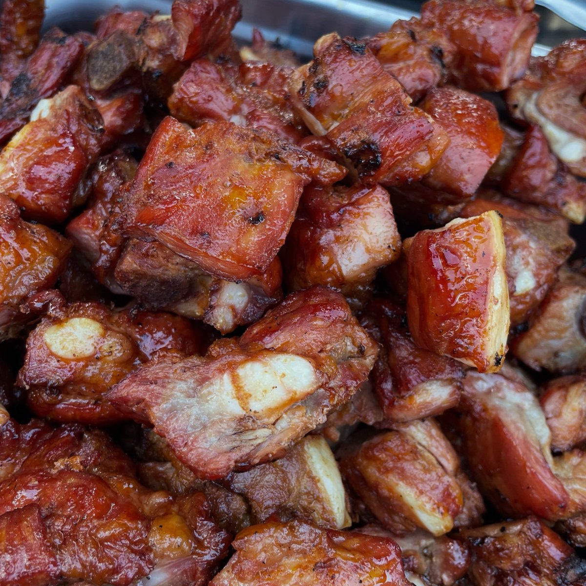 roadkillgrilllv's tweet photo. Hungry? You came to the right place. 😁
Swing by John Mull’s for large portions, quality barbecue, and friendly service. We’ll be waiting. 😉

John Mull’s Road Kill Grill | 11am - 6pm
John Mull’s Meats | 9am - 6pm 
Open Mon - Sat

#bbq #johnmullsroadkillgrill #lasvegasbbq #vegas https://t.co/lxYMjkhlQp