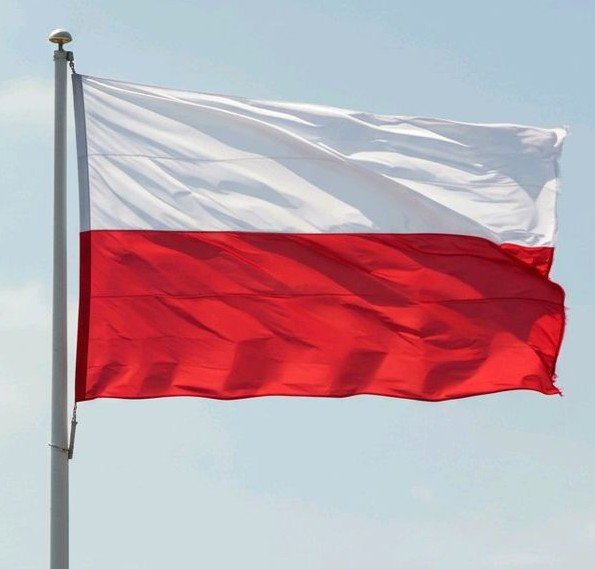 keiveiec's tweet photo. Mañana, Bad Bunny se presentará por primera vez en Polonia. 🇵🇱

🏟PGE Narodowy https://t.co/LhuWPhCTI2
