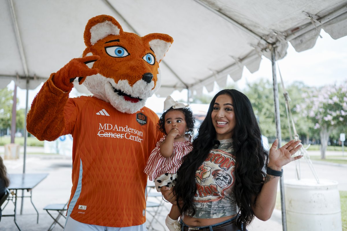 GulftonMD's tweet photo. 🌍 Thank you to everyone who joined us for the Gulfton Global Market! From local vendors and delicious food to live entertainment and community connections, it was a great day celebrating the diversity that makes Gulfton so special. 💙 #GulftonDistrict #SupportLocal https://t.co/zv3APcO1Nq
