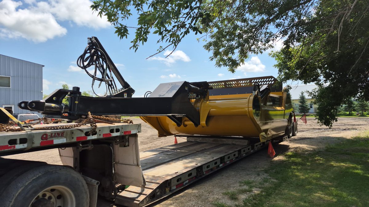 TRexEarthmovers's tweet photo. Anyone else headed to Ag in Motion?
This beauty is off to Saskatchewan to get set up and ready for the show!

Ag in Motion runs July 21st-23rd with over 550 vendors, and we're proud to be one of them.
Come see the T-Rex 1230 in person.
📍Find us at booth #169 

@AginMotion https://t.co/zJwcg8sc0t