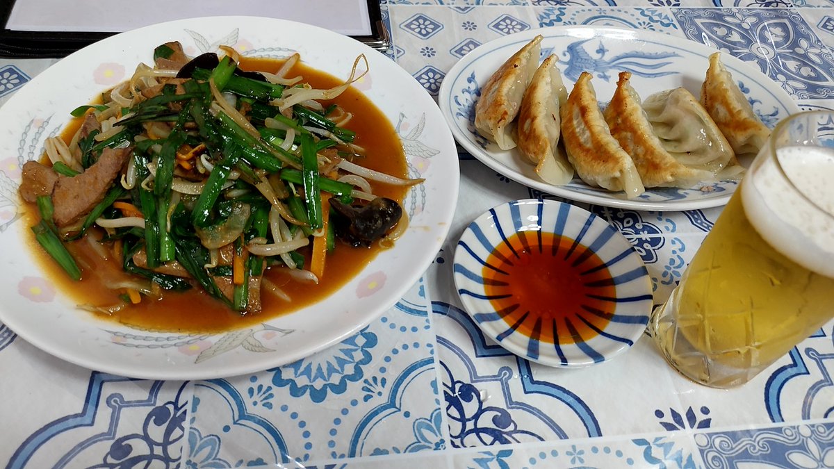 ishih1111's tweet photo. プチ贅沢
〆は、麺少なめ
ワンタン麺
旨い、丁度良い。

寿門飯店 https://t.co/2W02mkpv4a