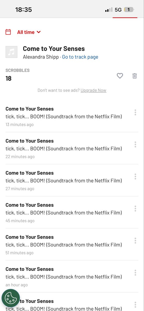 Cclarinhaw's tweet photo. Ontem fui ver tick tick boom ai isso aconteceu https://t.co/h3D3KVbhg8