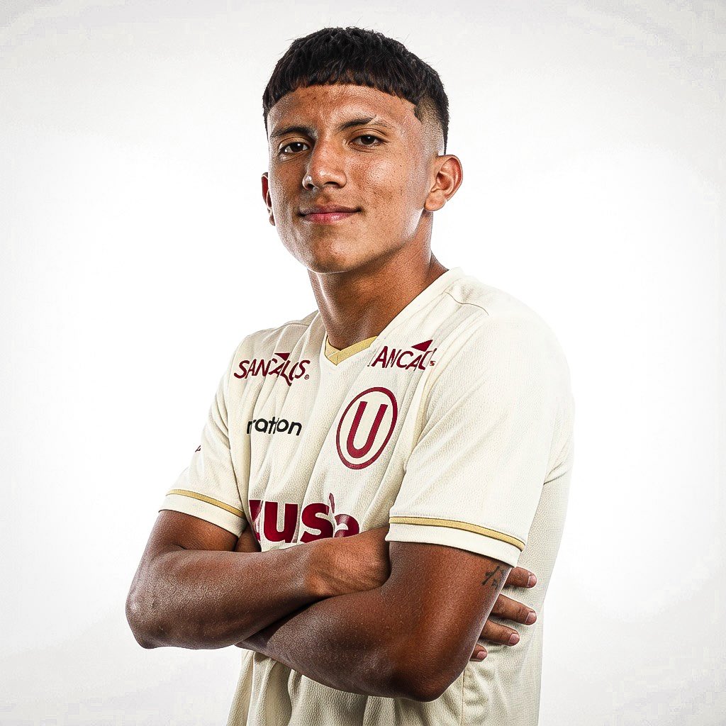 gianfzelaya's tweet photo. 🚨 Sebastián Osorio 🇨🇴🇵🇪 (18 años) a Portugal | El atacante juvenil de Universitario de Deportes será nuevo jugador del Sporting de Lisboa 🇵🇹.

El cuadro crema se queda con un 10% de futura venta, según cuenta @oscarpaz200. ✍🏻💥 https://t.co/zwpaQpyfOp