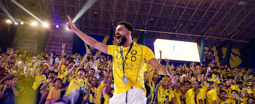 nfc_h01's tweet photo. لا يُمس
هذا الرجّل لا يُمس https://t.co/VfUOUxTyg6
