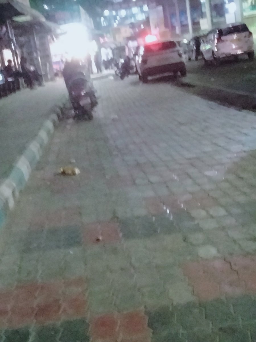 Indhydcitizen's tweet photo. This tea stall is open at 2 PM at night, has it been givn special permission or can all shops remain open at night? cars are parking on the road bcoz of the tea stall. Add: #RaidurgMetrostation towards mindspace. @cyberabadpolice @CYBTRAFFIC @hydcitypolice https://t.co/3Ob30vCGx9