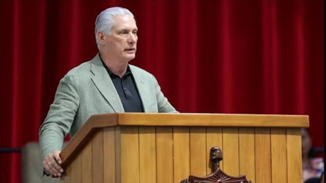 VicerectorG's tweet photo. 🗣 El primer secretario del CCPCC y presidente de la República, Miguel Díaz-Canel Bermúdez, denunció este lunes el anuncio de una nueva lista de medidas coercitivas de Estados Unidos contra #Cuba 🇨🇺.
#CubaQuierePAz
#CubaPorLaPaz https://t.co/M3zsROiAMC