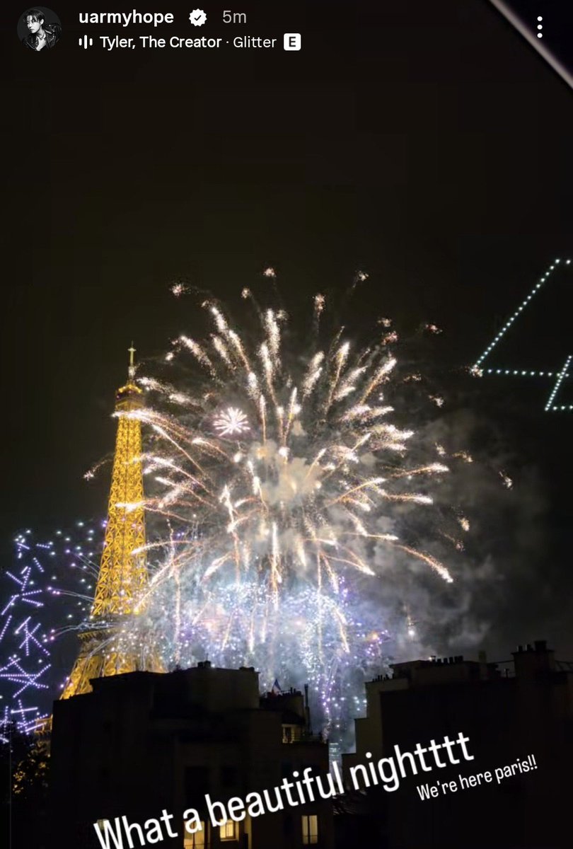 myyouwithjk's tweet photo. first night in paris and vhope already on a date https://t.co/CslN7vqPFQ