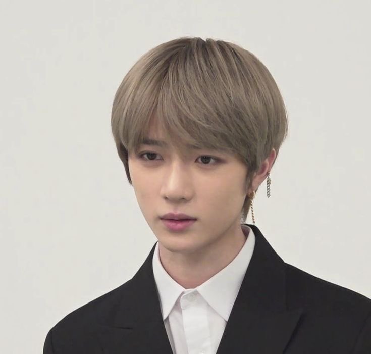 bamnuttz's tweet photo. 아 왕자님 제발 https://t.co/SjLY8kYGnA