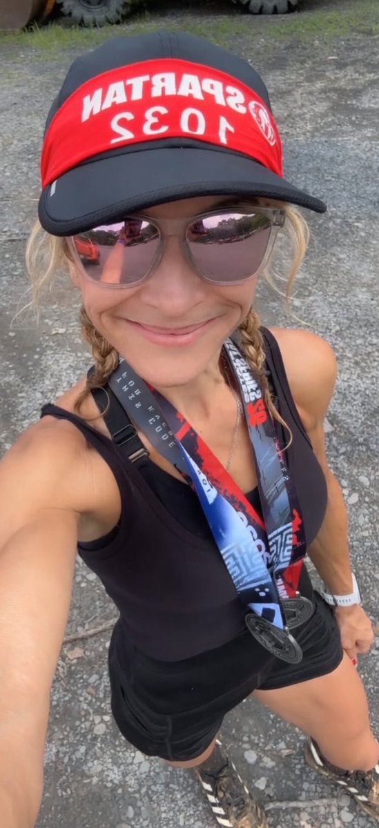 mira_pollock's tweet photo. POCONOS NATIONAL CHAMPIONSHIP ⛰️🔥
Two days. Countless climbs. Mud everywhere. Obstacles conquered. Legs screaming. Heart full.❤️💪
#spartan #FitnessMotivation
#Running #DoHardShit #PositiveVibes https://t.co/LZINpsw7SO