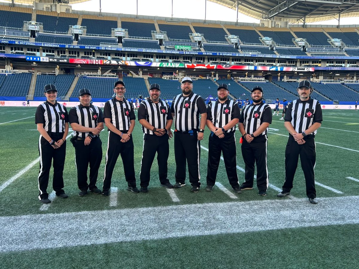 CFOAref's tweet photo. Game 1 of #FootballCanada Cup - Alberta vs Nova Scotia.
(L to R):
FJ Julia Long
DJ Jeff Jackson
SJ Keith Walthers
U Jay LeSarge
R Pat Mollins
LJ Mark Fontana
BJ Felix Desjardins
Alt Matt Urbanovich
#CFOA https://t.co/VqCnRD3yIA