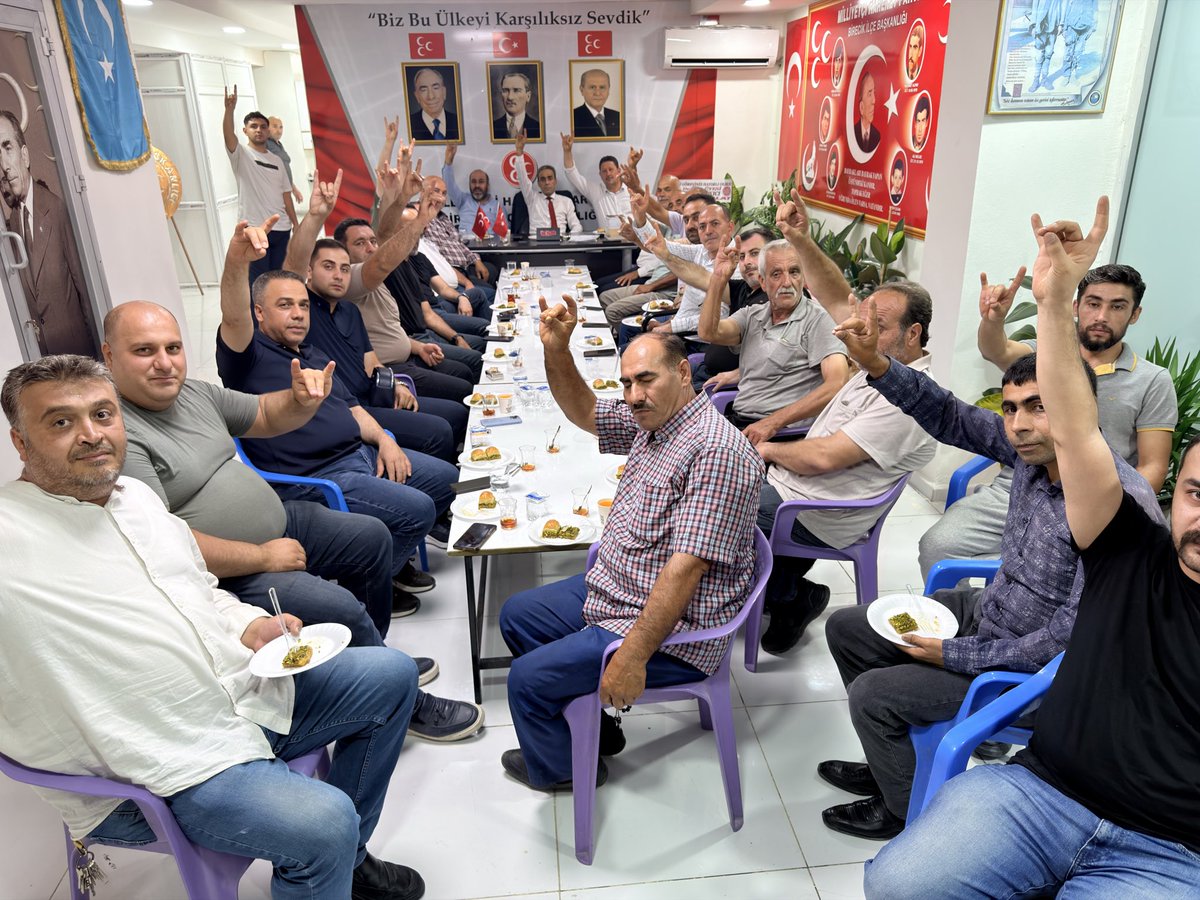 MHPBirecik63's tweet photo. Milliyetçi Hareket Partisi Birecik İlçe Başkanlığı Olarak İstişare ve Kaynaşma Toplantımızı Gerçekleştik. https://t.co/acCKuoPPGo