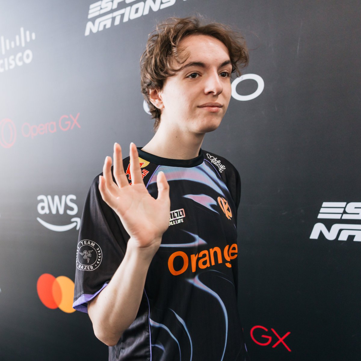 Polymarket League of Legends tweet media