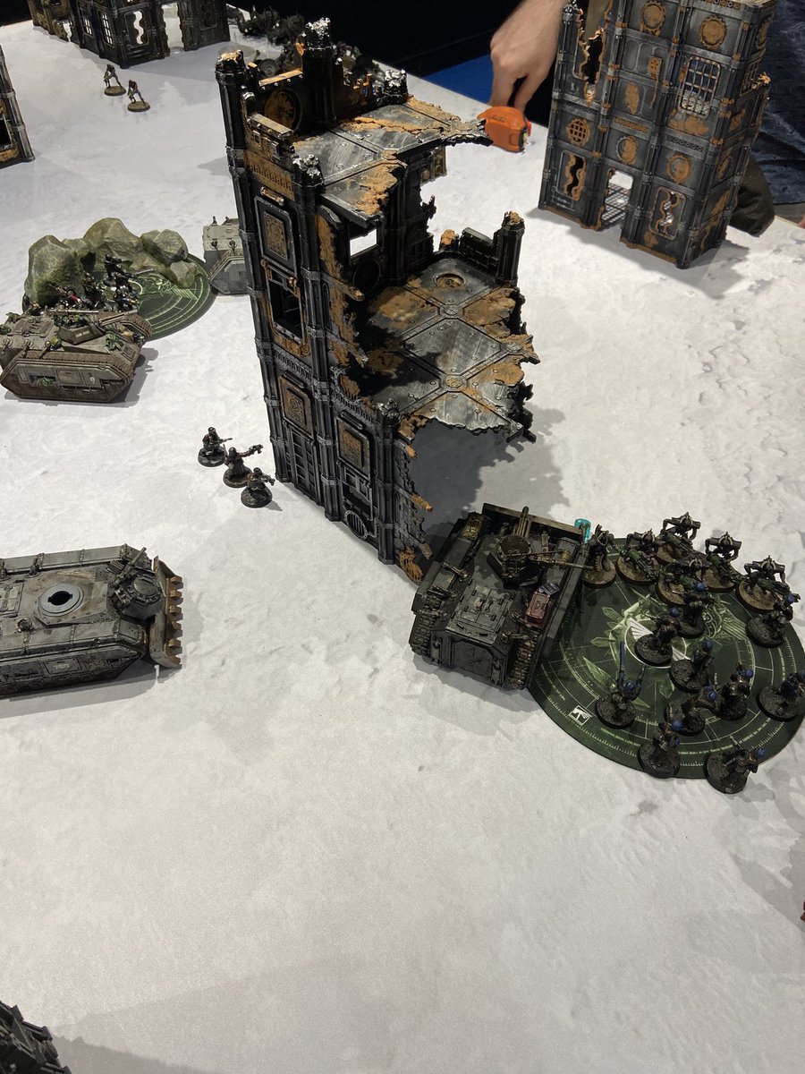 lordsolar6960's tweet photo. Yarrick storms, the enemy positions destroying the filthy xenos as the steel Legion captured the objectives and the artillery turns them into piles of junk the Emperor protects https://t.co/GsqHEPNnZO