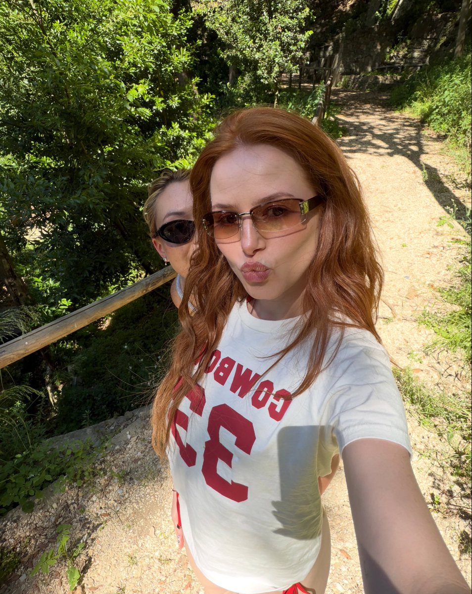 mpetschportal's tweet photo. (+)

📱Madelaine Petsch via Instagram https://t.co/iBN13dZhIj