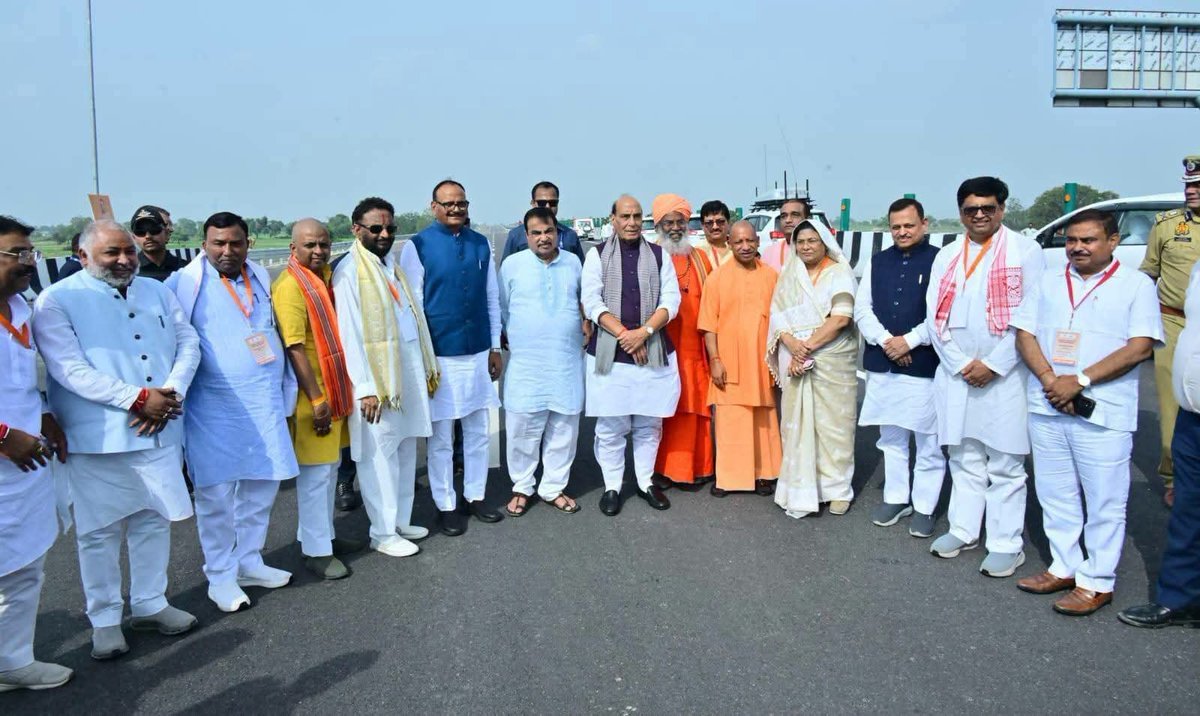 RAMESHSONI47751's tweet photo. जय भाजपा विजयी भाजपा 
#भाजपा #BJPGovernment #BJP4IND #BJPUttarPradesh #BJP4UP https://t.co/CMsF9h7S0r