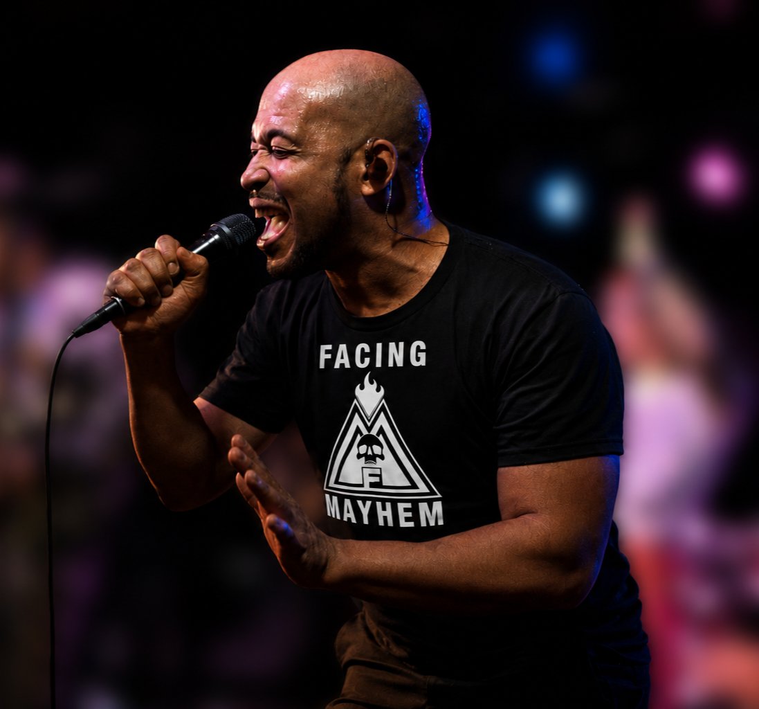 FacingMayhem's tweet photo. Big news. Our frontman CJ is serving overseas, Air Force active duty. While he's away we welcome interim singer Bravo Reds, a @wammiesdc -winning voice from DC's Go-Go scene stepping into metal.

Live shows are Facing Mayhem w/ Bravo Reds.

Welcome Bravo Reds

#FacingMayhem https://t.co/fPalCiGxtu