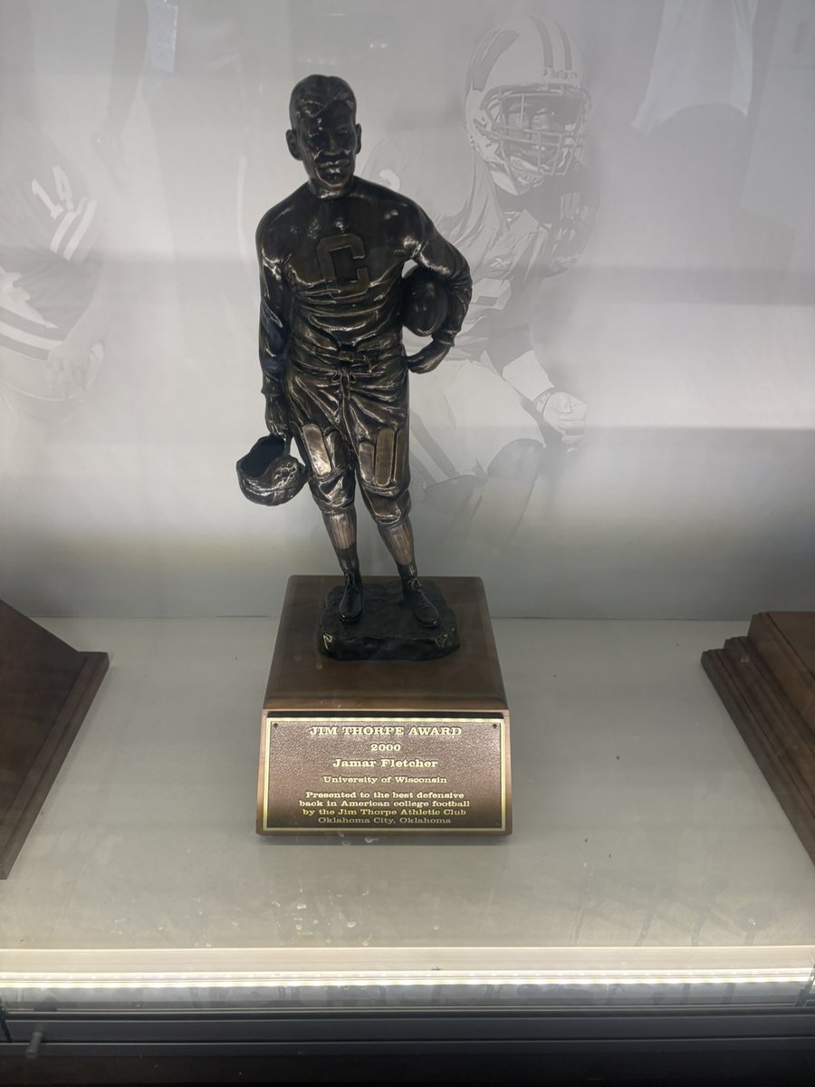 Mekhiwilliams__'s tweet photo. Soon I will be playing in Camp Randell, I will also win the JIM THORPE award! Believe it, and save the date. 🫡 https://t.co/8qi7xaER0m