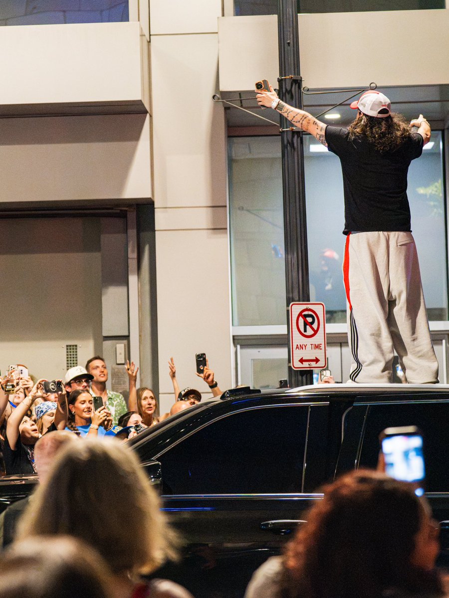 russdiemon's tweet photo. real life. love yall. https://t.co/qT1NvpT2nB