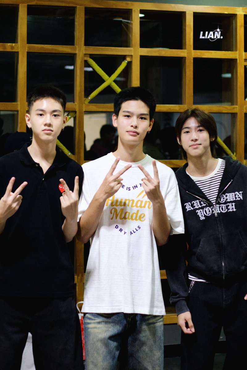 lian114122's tweet photo. ✌️🧍👬 ❤️

#milannadech
#shane_tnp 
#peemkrit  
#Makeitright2026 https://t.co/DyD1f61f7O