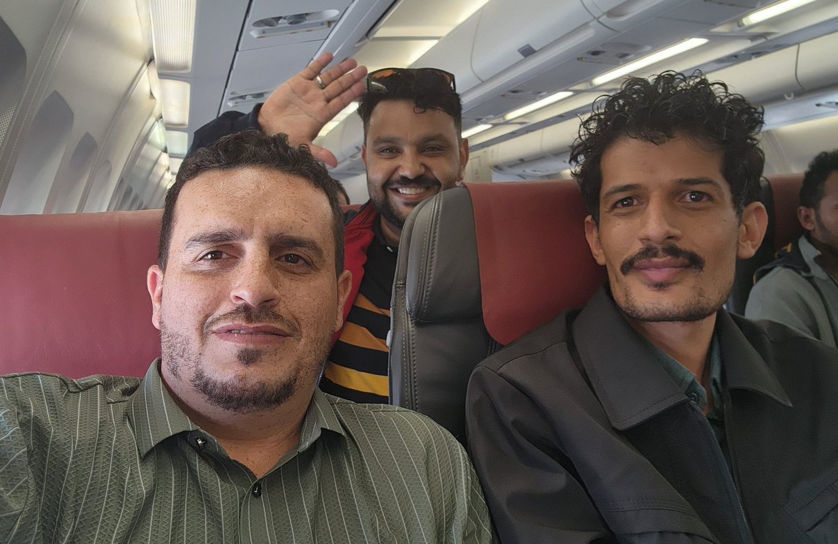 abo_zaid28's tweet photo. صورة للتذكار مع بعض الاخوة الاعزاء الفدائيين الاحرار طارق السفياني وزكريا الشرعبي، من رحلة العودة إلى اليمن وتاكيد كسرنا للحصار السعودي المجرم.. https://t.co/smkpz4Q0OX