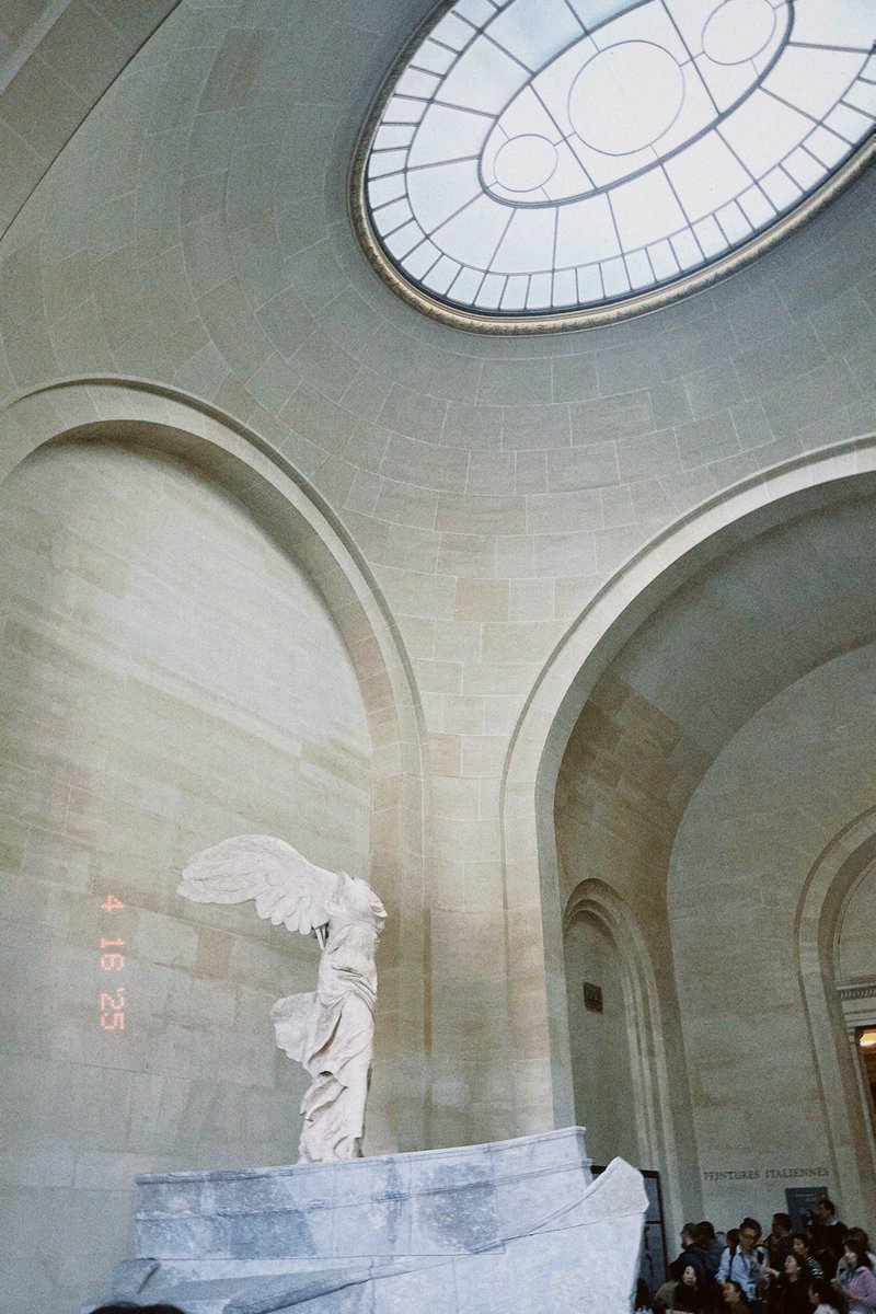 _malibuzaynn's tweet photo. Some pics I took at the Louvre https://t.co/IiesFVEpxc