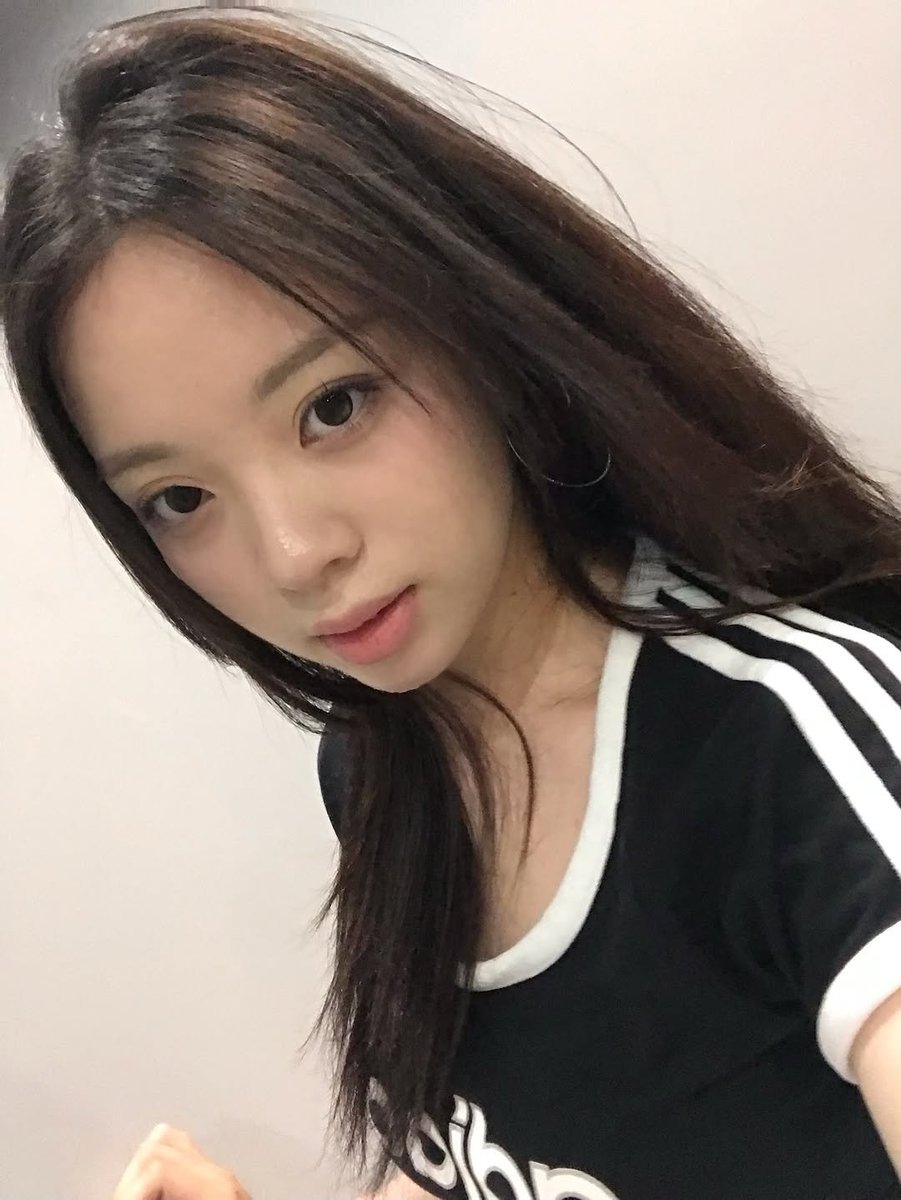 saintmaraa's tweet photo. Ayana's location is listed as not shared on Instagram, so there's a chance it could be her,because there's no way they could debut as a trio. https://t.co/gvILnyFHqa