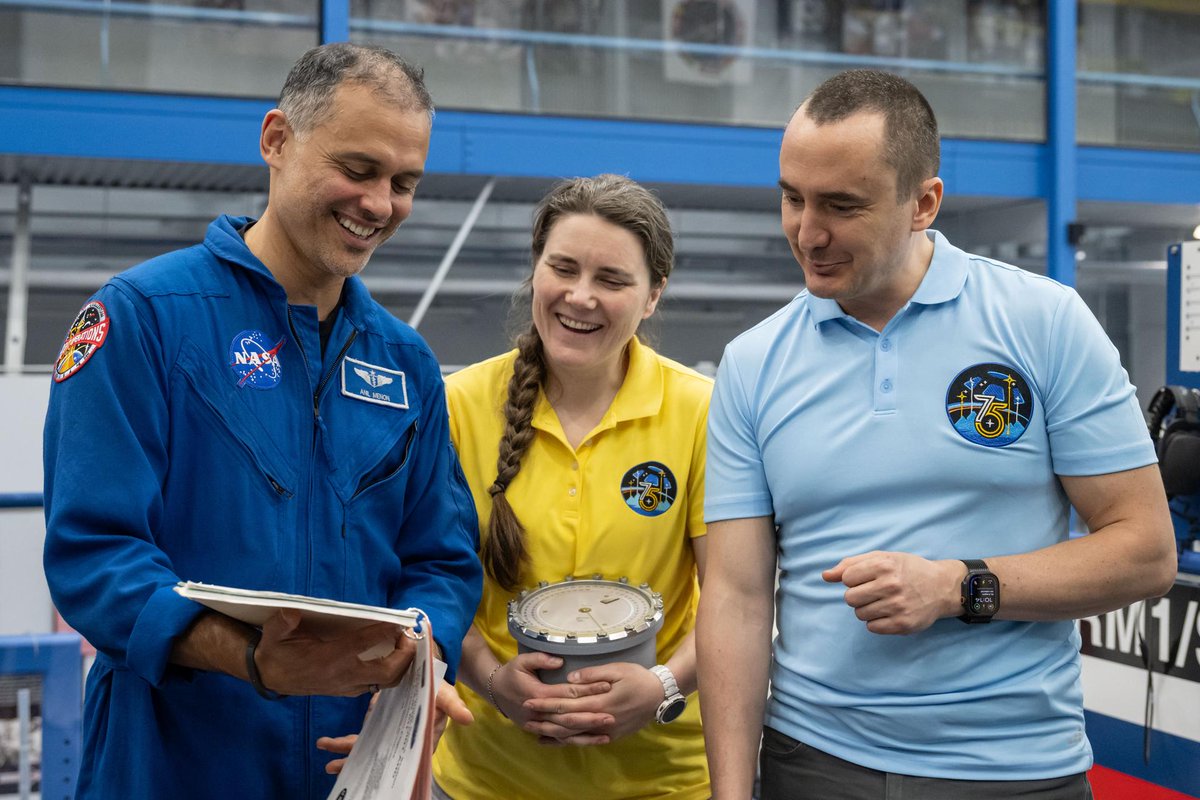 International Space Station tweet media