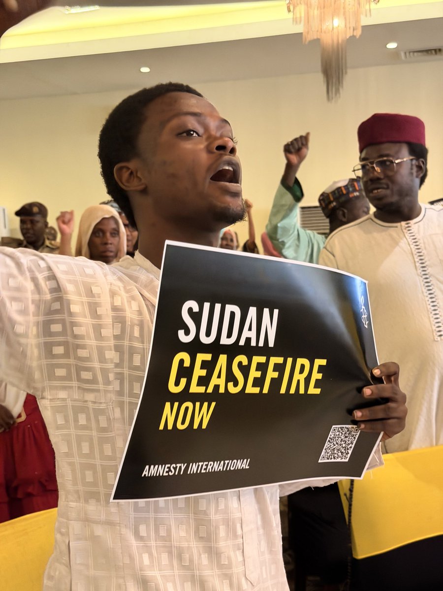 AmnestyNigeria's tweet photo. Today in Kano Nigeria, Amnesty International held a campaign and solidarity programme for Sudan, calling for an immediate ceasefire, and for the urgent deployment of an international force to protect civilians. #KeepEyesOnSudan https://t.co/tmGhiF2462